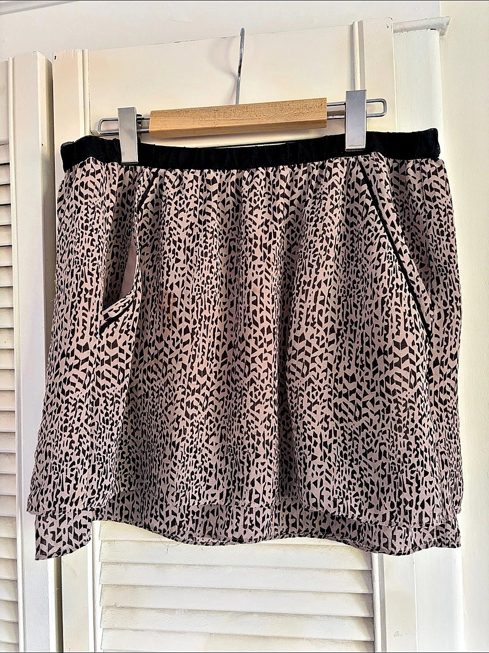 Banana Republic Animal Print Mini Skirt Size 6